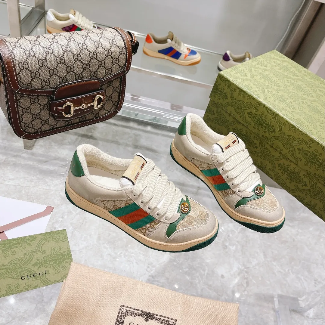 👟👟Ex-factory price 480👟👟 Women's Shoes Women's Clothing Women's Shoes Women's Clothing Women's Shoes Women's Clothing GUCCI's first generation of dirty shoes was born, adding a star to the luxury world Trendy brands, alternative, magical, retro, etc. are integrated into one. The contrasting colors of cowhide fabrics stimulate the vision. Various combinations and various techniques. ✍ Among them, the Gucci logo pattern is interspersed with design, which is vivid. The cowhide punching process is retro and old, and the logo element of trendy men and trendy women. Original original and correct lining, imported fiber towels, more comfortable, shoe packaging technology increases comfort, beautiful on the outside, more beautiful on the inside, spiritual design 🌼The feet are made of beige matte cowhide, with contrasting distressed fabrics, skillful workmanship, overall color balance, imported pure T👟👟Ex-factory price U sole, no impurities, clear texture, orderly arrangement, wear-resistant and non-slip. Couple model: 34-45